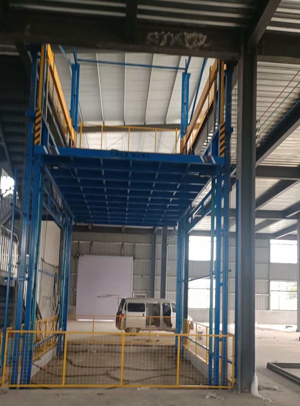 鏈條導軌式液壓升降機、載貨升降平臺廠家、價格