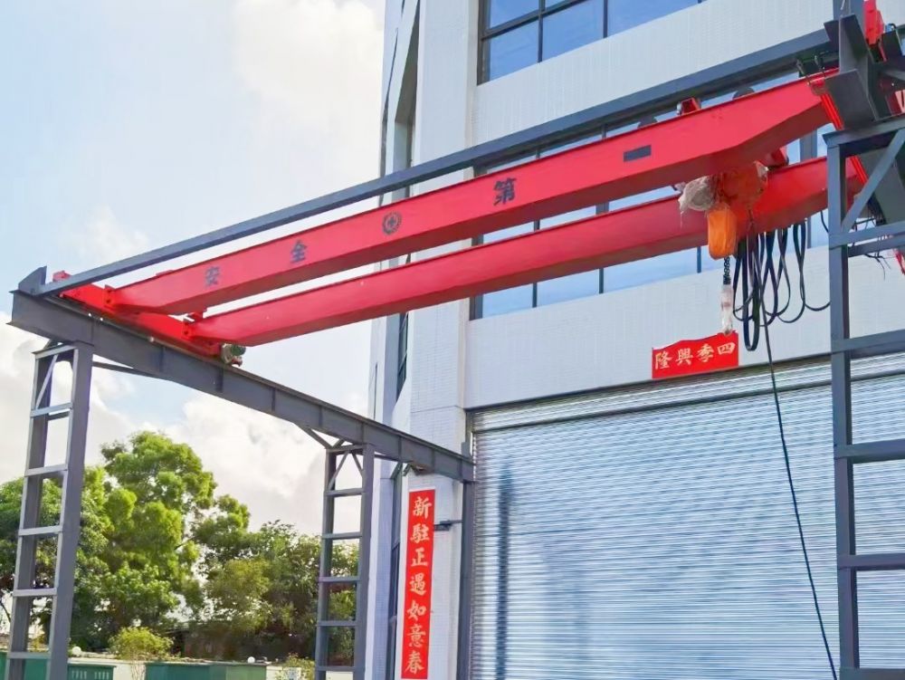 起重機廠家制造、LH型電動葫蘆雙梁橋式起重機