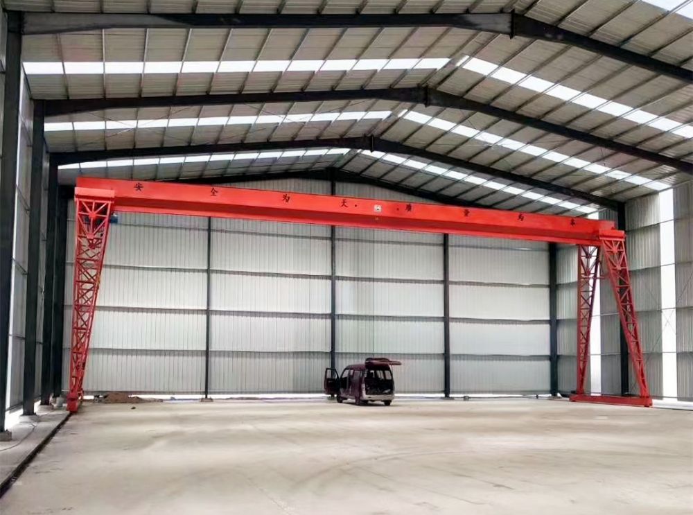 丹東電動(dòng)單梁門式起重機(jī)、龍門吊、門機(jī)廠家銷售