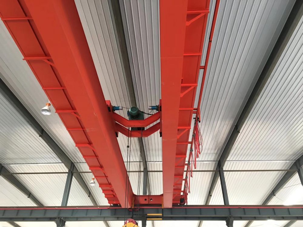 LH電動葫蘆橋式起重機(jī)、葫蘆雙梁天車、行車、吊機(jī)