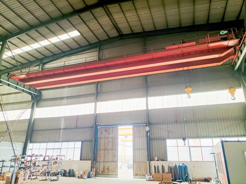 雙梁橋式起重機、LHE型電動葫蘆雙梁橋式起重機