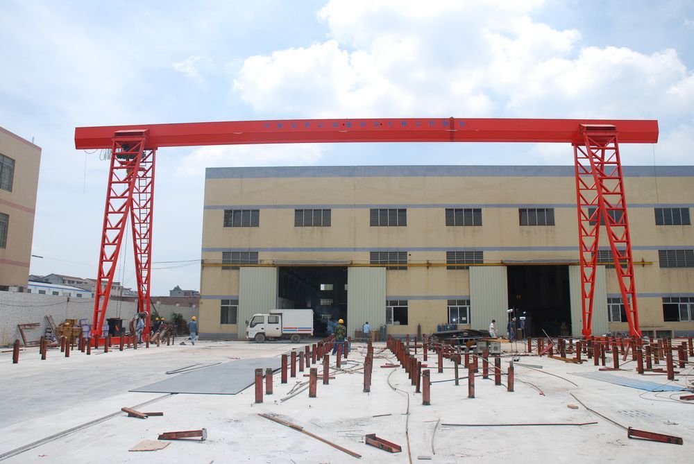 上海起重機(jī)、MH型10t29米電動葫蘆單梁門式起重機(jī)