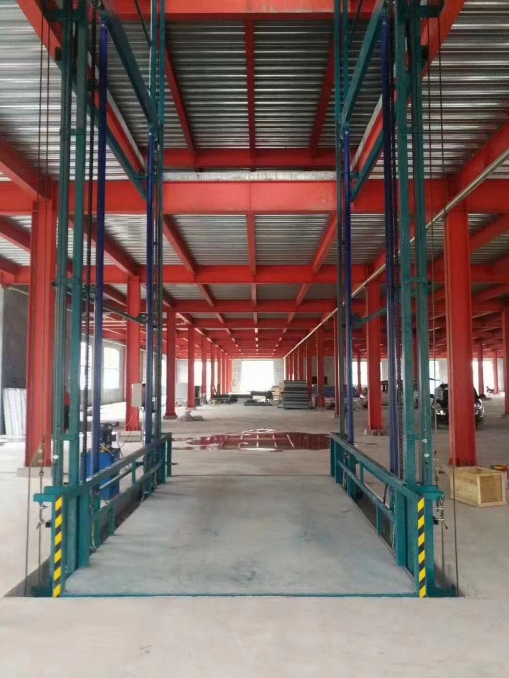 佛山升降機(jī)、鏈條導(dǎo)軌升降機(jī)、升降載貨機(jī)