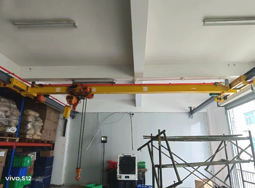 西安歐式起重機、新型低靜空電動單梁懸掛起重機、懸掛行吊