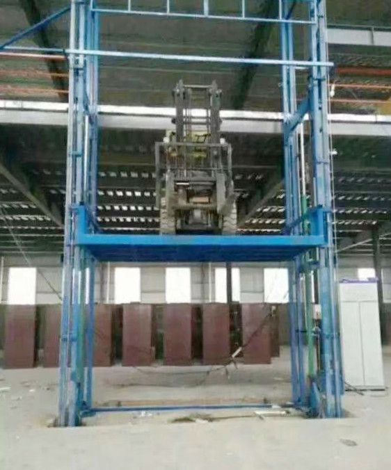 陜西升降機、液壓鏈條導軌式升降機、升降平臺