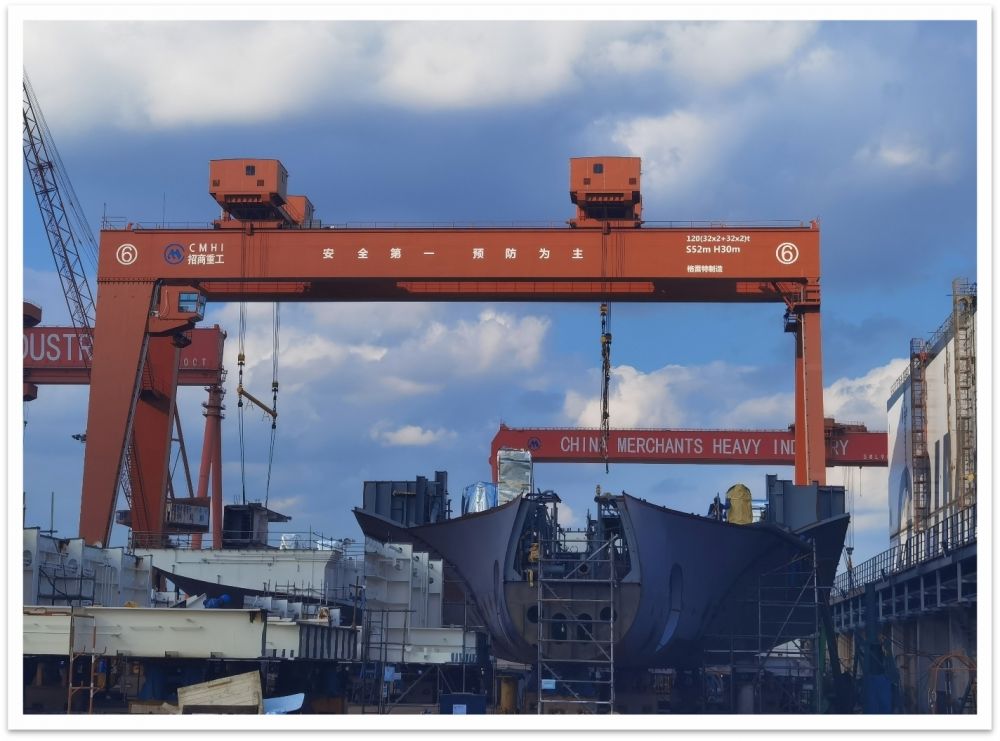 招商局重工（江蘇）120T造船門式起重機(jī)