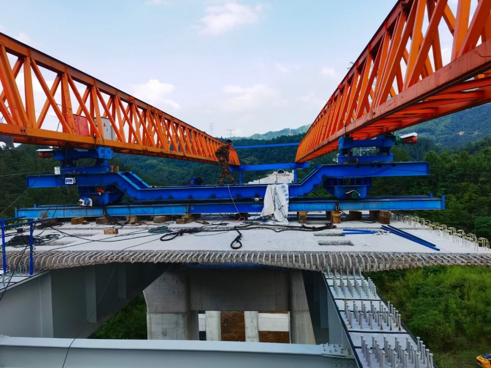 貴州貴陽架橋機(jī)、架橋機(jī)型號、參數(shù)、生產(chǎn)廠家、租賃出租價(jià)格