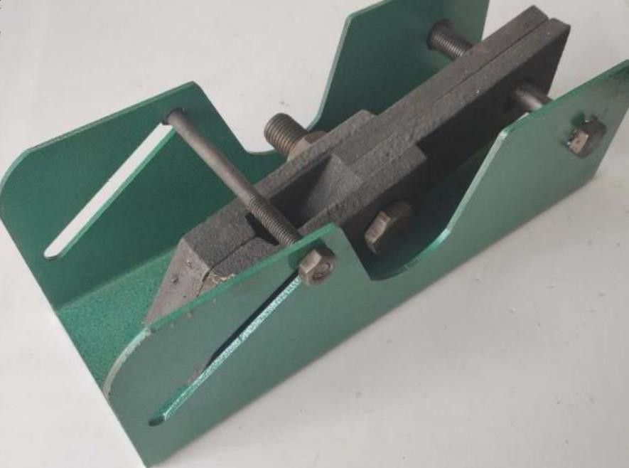 廣東龍門吊安全防護裝置、龍門吊防風鐵楔、夾軌器