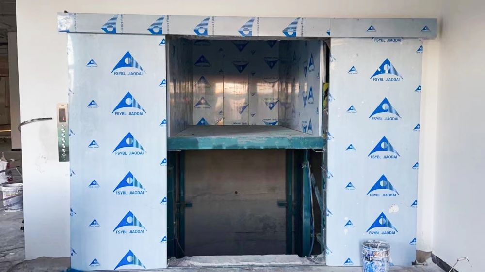 鏈條導(dǎo)軌升降機(jī)、升降貨梯、升降平臺廠家品牌、技術(shù)參數(shù)