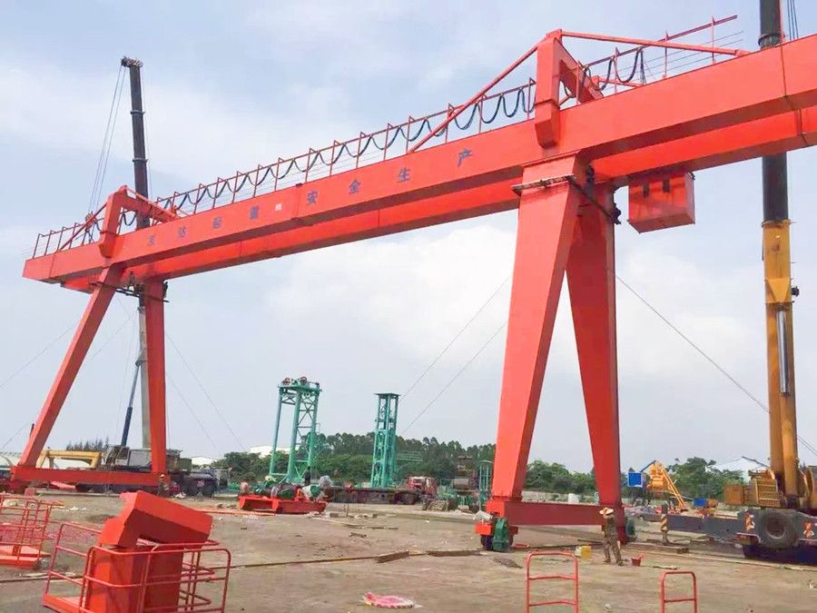 河南鐵山雙梁龍門吊、雙梁門式起重機(jī)