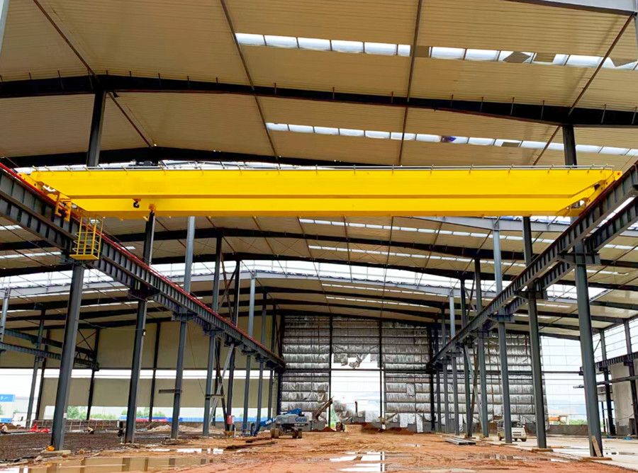 山東臨沂起重機(jī)銷售、LH型電動(dòng)葫蘆雙梁橋式起重機(jī)