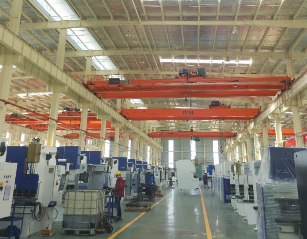 QD型吊鉤橋式起重機(jī)、QDX新型吊鉤橋式起重機(jī)、起重機(jī)廠家產(chǎn)地