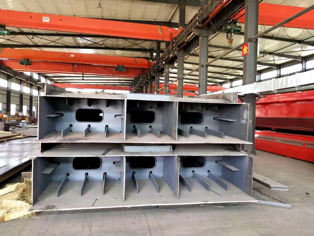 新疆電動(dòng)單梁起重機(jī)、烏魯木齊單梁起重機(jī)