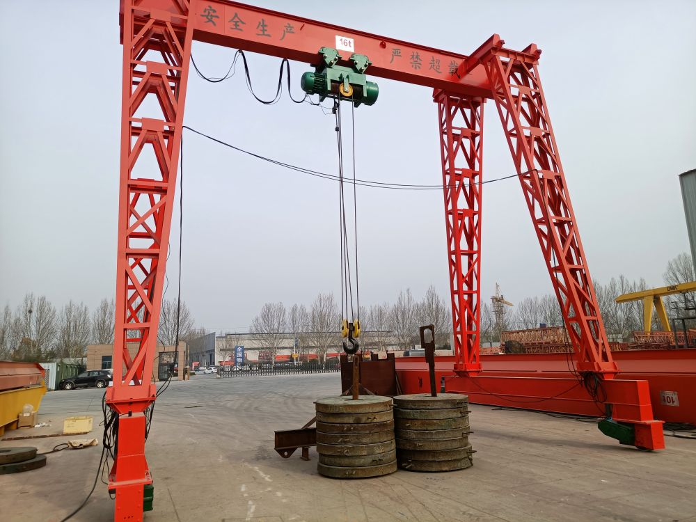 河南無軌門式起重機(jī)、無軌道自行走龍門吊生產(chǎn)廠家報(bào)價(jià)