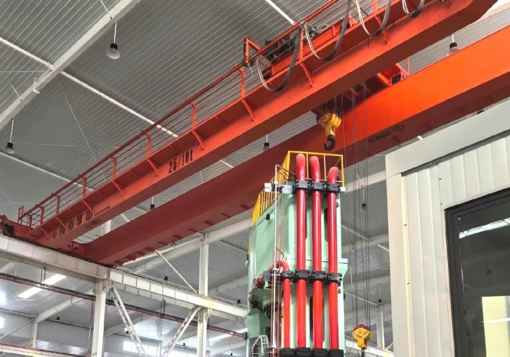 雙梁行車(chē)天車(chē)、QD型吊鉤橋式起重機(jī)