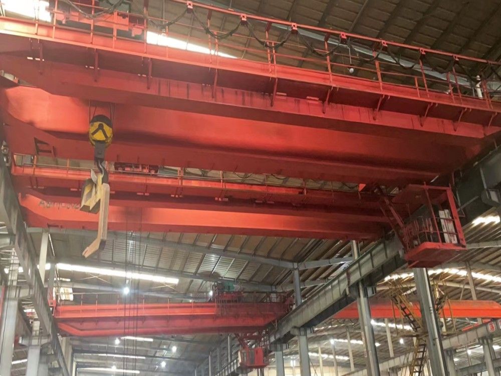 山東起重機廠家品牌、雙梁橋式起重機、吊機、天車、桁吊制造安裝維修