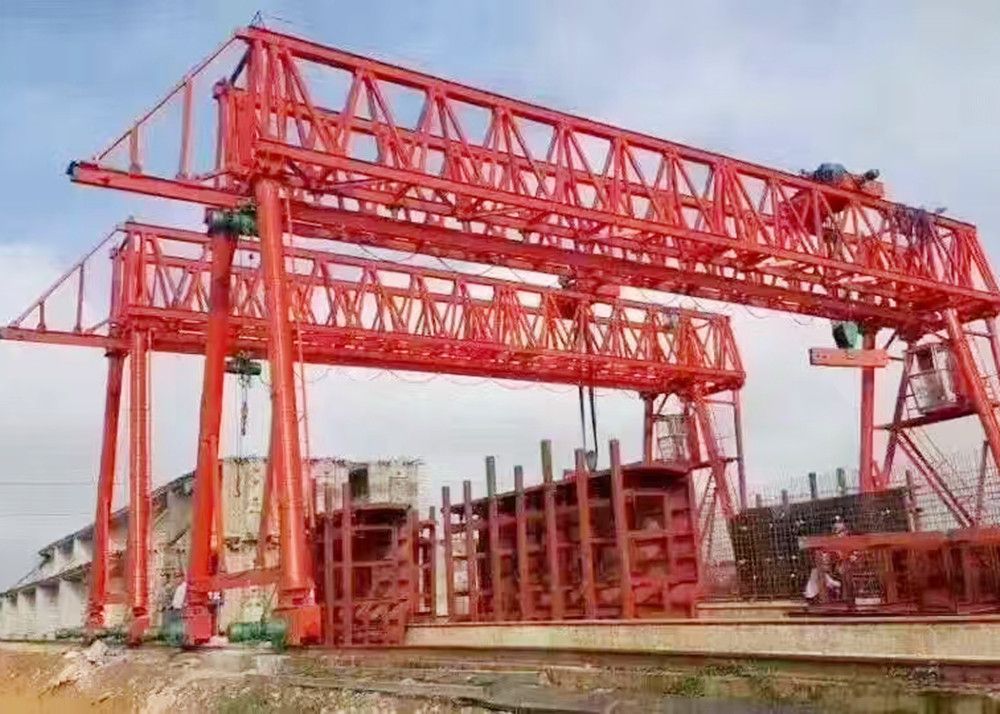 湖北工程龍門吊、襄陽市提梁機(jī)、路橋門機(jī)廠家銷售