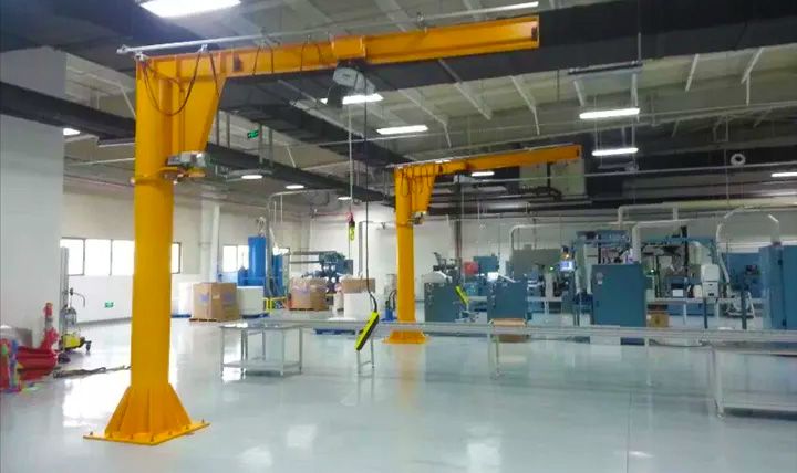 小型立柱式懸臂吊的特點及安裝要求
