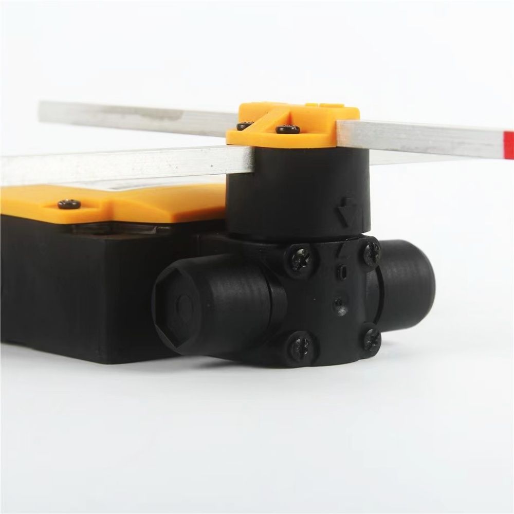 十字限位開關(guān) 躺側(cè)面