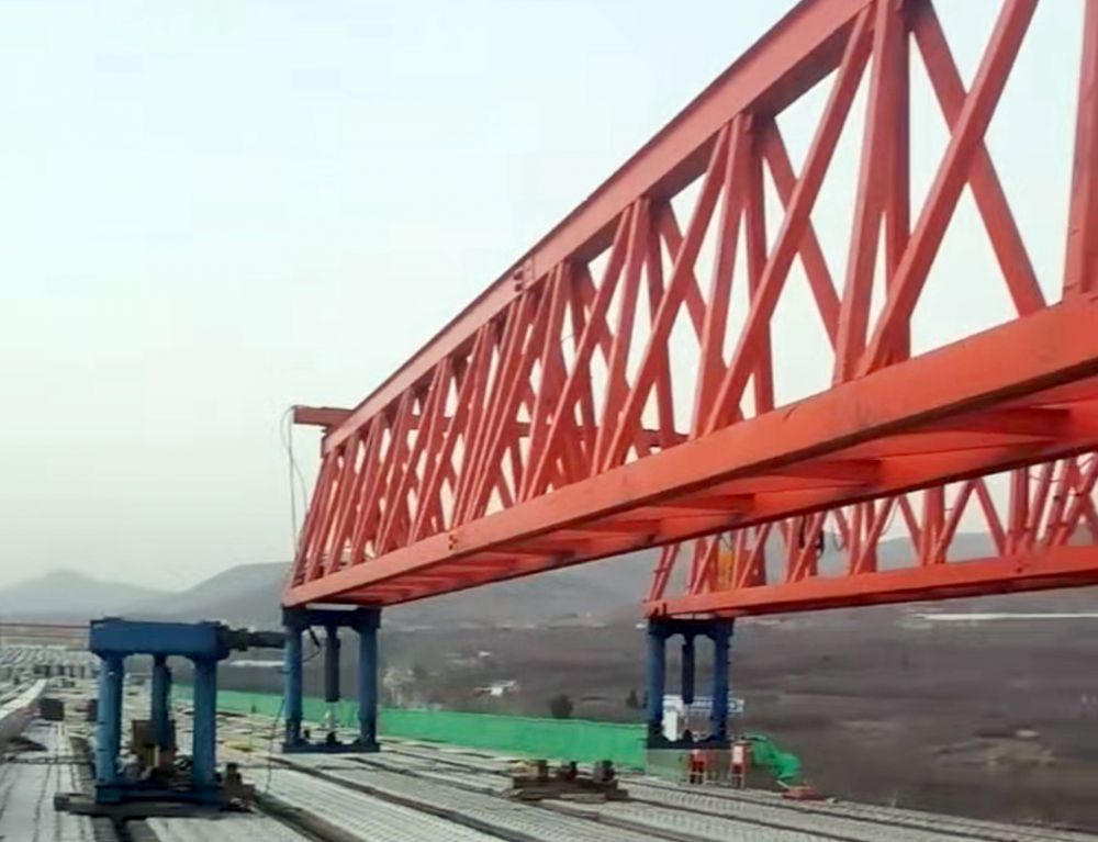 江西架橋機(jī)、提梁機(jī)、工程龍門吊、路橋門機(jī)租賃、安裝拆卸移裝、維修