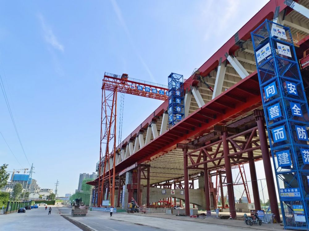 MG桁架雙梁門式起重機(jī)、路橋門機(jī)生產(chǎn)廠家、產(chǎn)品報價