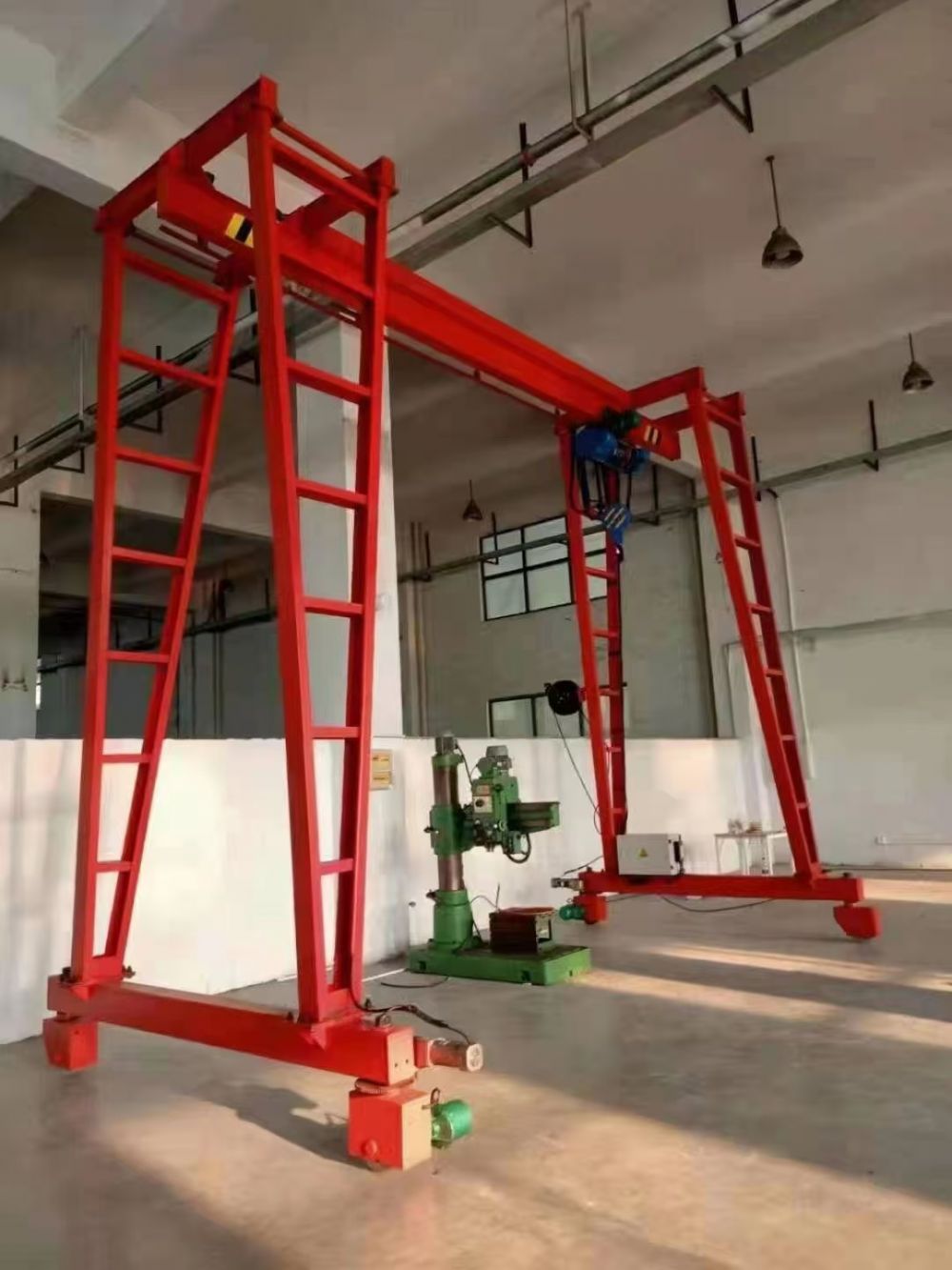 簡(jiǎn)易龍門架的噸位、跨度、價(jià)格-河南信陽起重機(jī)