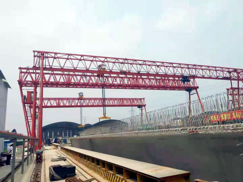 梁場龍門吊、路橋門機(jī)、MG型桁架雙梁門式起重機(jī)廠家銷售、安裝維修