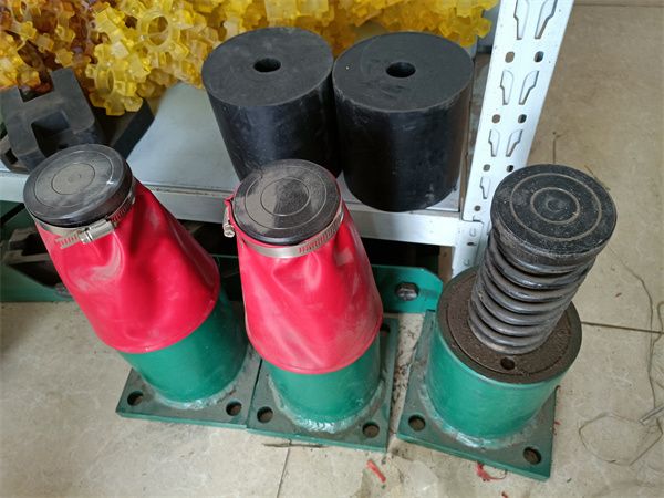起重機(jī)聚氨酯緩沖器、防撞膠、防撞設(shè)置