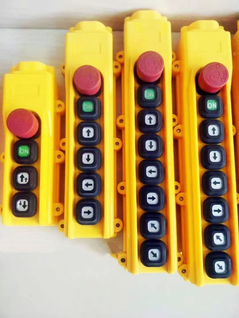 起重電氣、起重控制電氣、起重機(jī)按鈕/手柄批發(fā)零售、更換維修