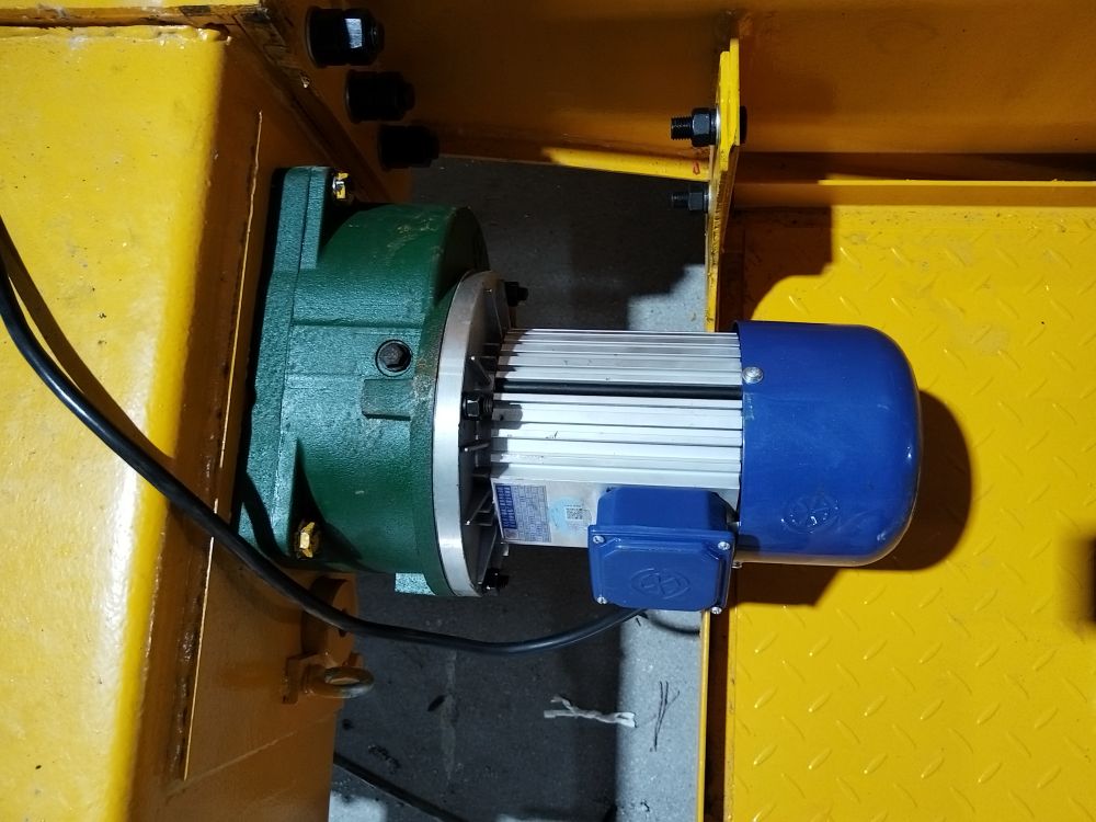 LDA驅(qū)動裝置、起重機(jī)大車驅(qū)動變速箱、運行電機(jī)