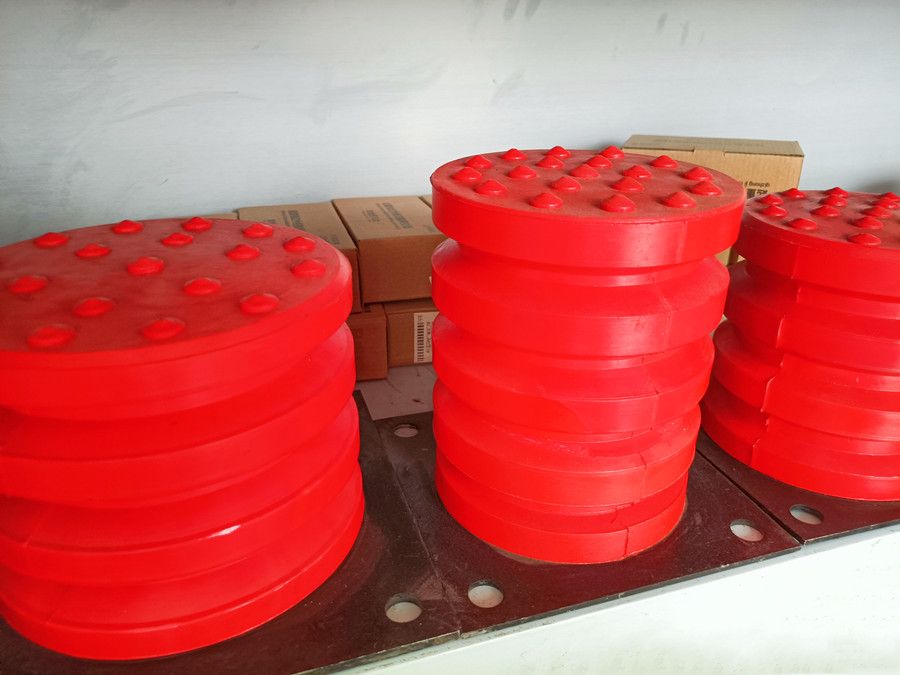 新鄉(xiāng)長(zhǎng)垣起重機(jī)用聚氨酯緩沖器批發(fā)零售