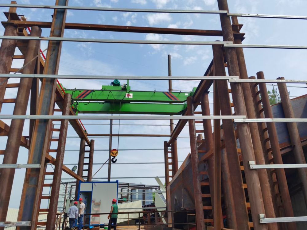 雙梁起重機(jī)、天車、吊機(jī)、航吊、電動(dòng)葫蘆橋式起重機(jī)制造安裝維修