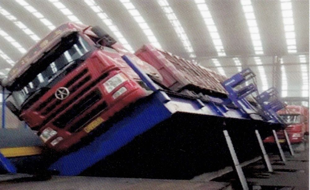 液壓式側(cè)面翻板機(jī)