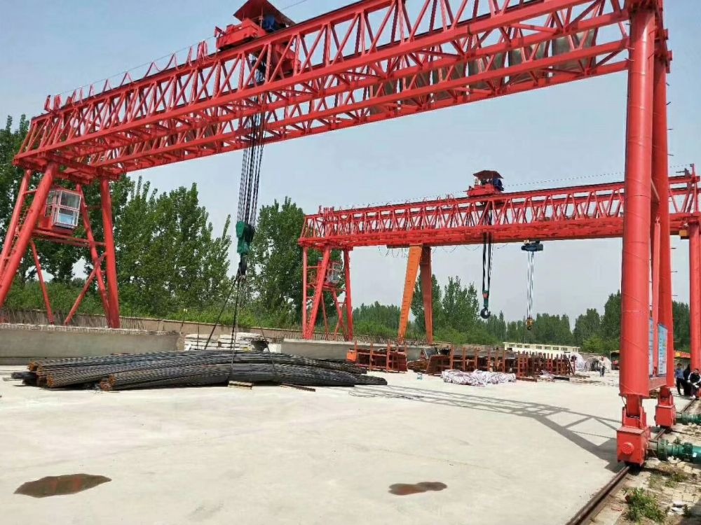 提梁機(jī)、工程龍門吊、路橋門機(jī)、門式起重機(jī)廠家制造、安裝維修