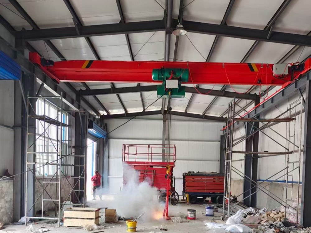 LD低凈空電動單梁起重機(jī)、低凈空天車、吊機(jī)