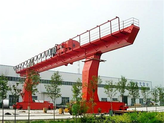 門式起重機配件保養(yǎng)需要注意哪些方面