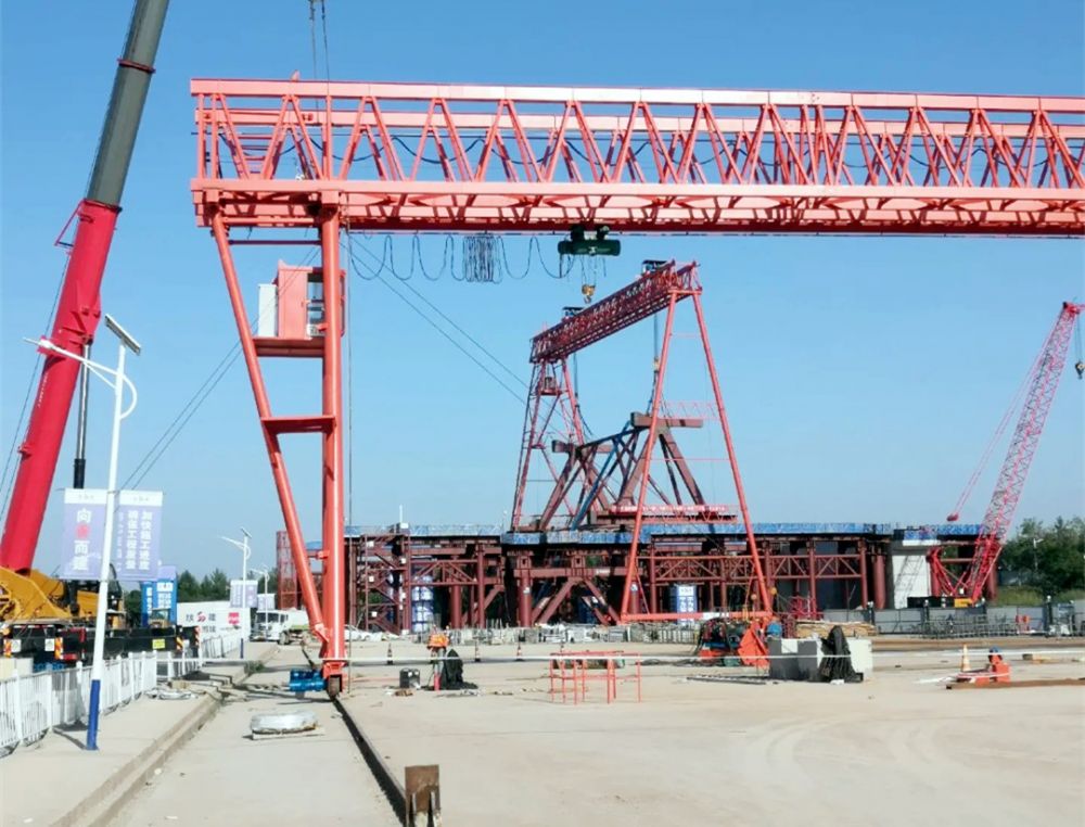 山西晉中龍門吊、型號參數(shù)、電動雙梁門式起重機(jī)、提梁機(jī)廠家銷售