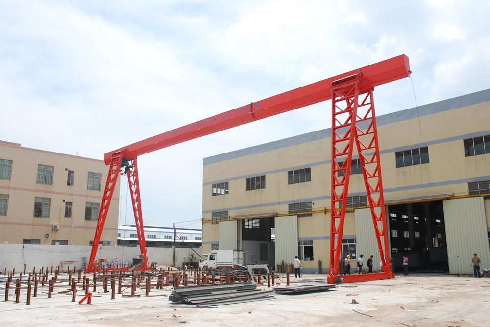 上海起重機(jī)、MH型10t29米電動(dòng)葫蘆單梁門(mén)式起重機(jī)