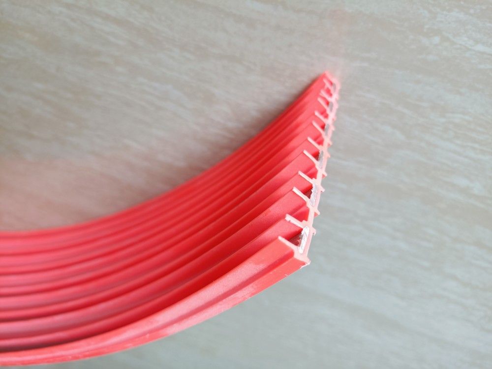 6極無接縫滑觸線導(dǎo)電截面圖片