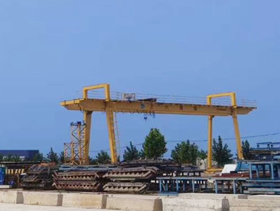 大連門式起重機(jī)、大連龍門吊、大連雙梁門式起重機(jī)