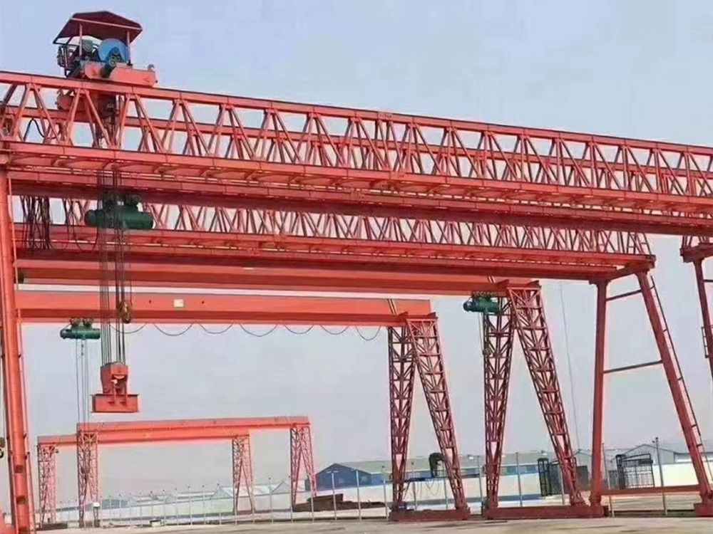 梁場龍門吊、提梁機(jī)、提梁門式起重機(jī)、架橋龍門吊廠家銷售、安裝維修