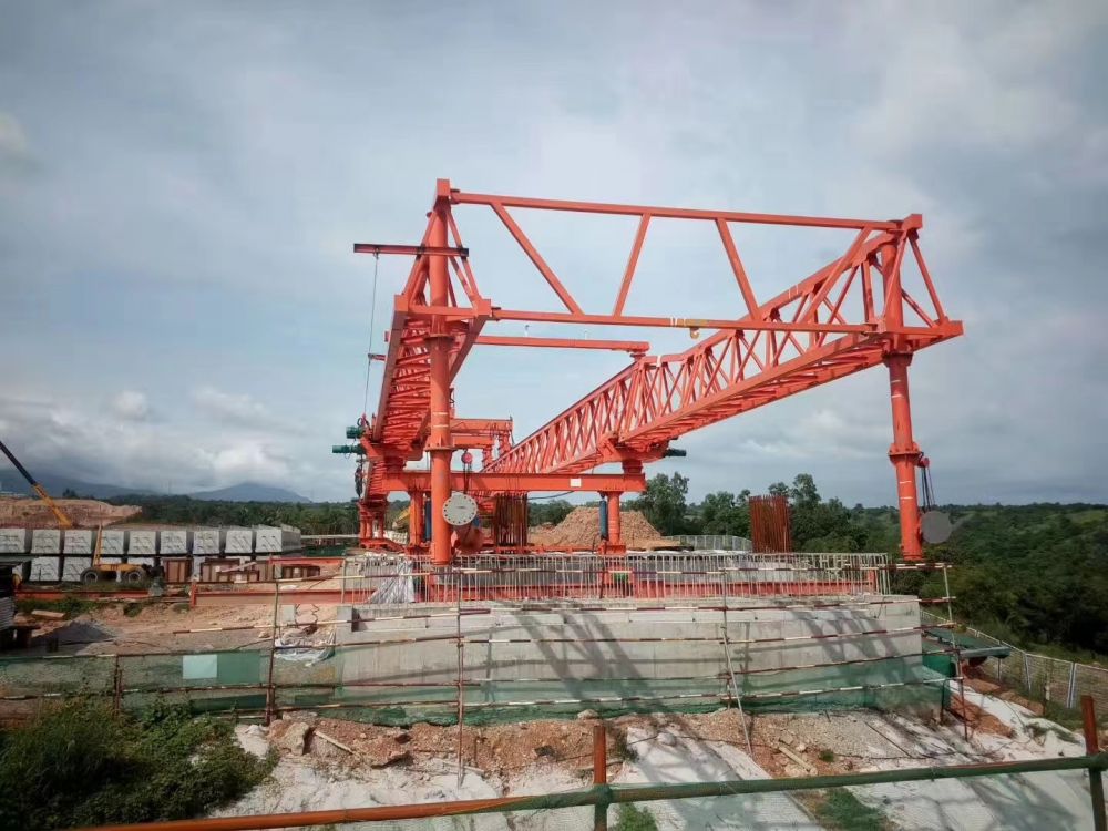 海南三亞架橋機(jī)，公路、鐵路架橋機(jī)廠家生產(chǎn)制造、價(jià)格方案、安裝維修