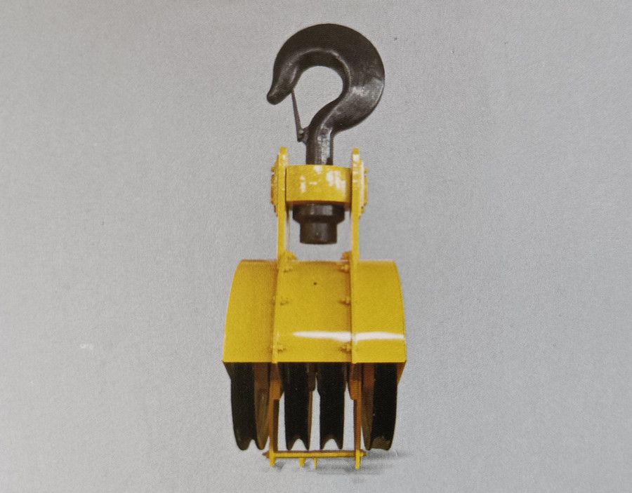 起重吊鉤廠家、起重機(jī)半封閉吊鉤組