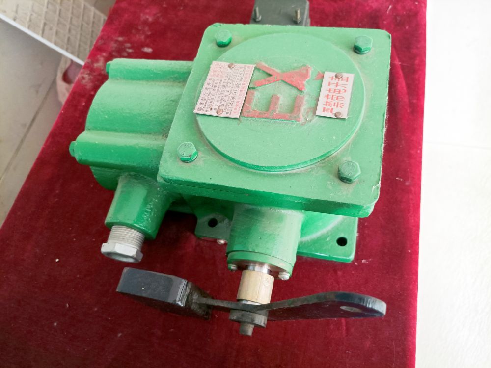 起重限位開關(guān)、防爆隔爆行程開關(guān)型號、參數(shù)、廠家批發(fā)零售、安裝維修