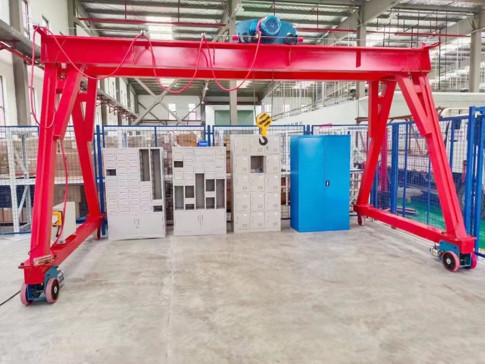 無軌輪胎龍門吊、電動(dòng)無軌自行走門式起重機(jī)、自轉(zhuǎn)彎龍門吊設(shè)計(jì)制造