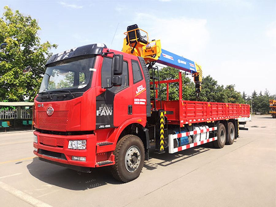 三門峽隨車吊生產(chǎn)廠家-河南駿通車輛有限公司