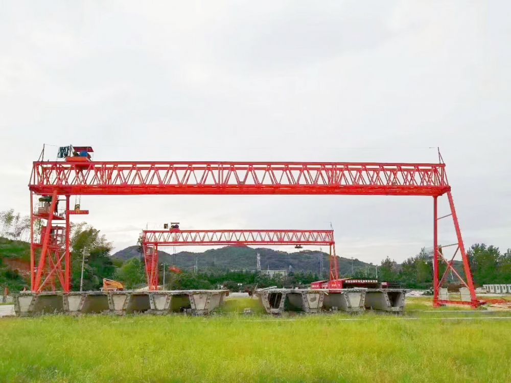 提梁機(jī)租賃廠家服務(wù)、工程龍門(mén)吊、門(mén)式起重機(jī)租賃出租、搬遷移裝維修