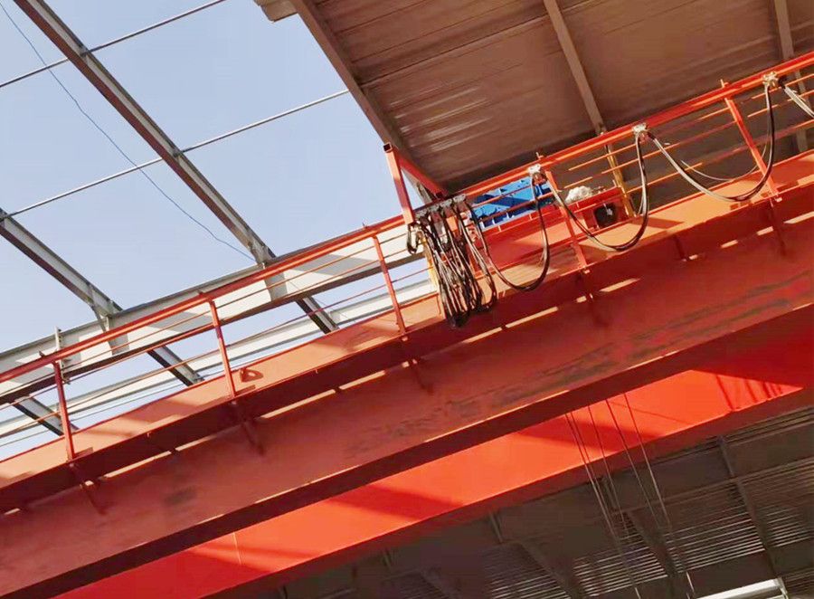 內(nèi)蒙古橋式起重機(jī)、QD型雙梁吊鉤橋式起重機(jī)