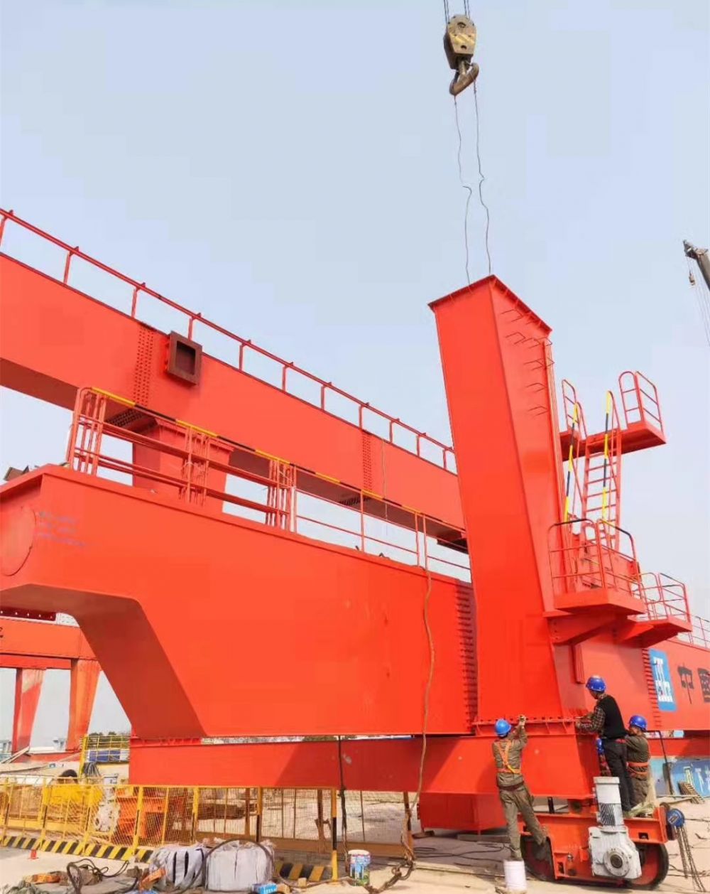 上海地鐵龍門(mén)吊、地鐵出渣機(jī)、地鐵專(zhuān)用門(mén)式起重機(jī)租賃出租、安裝維修