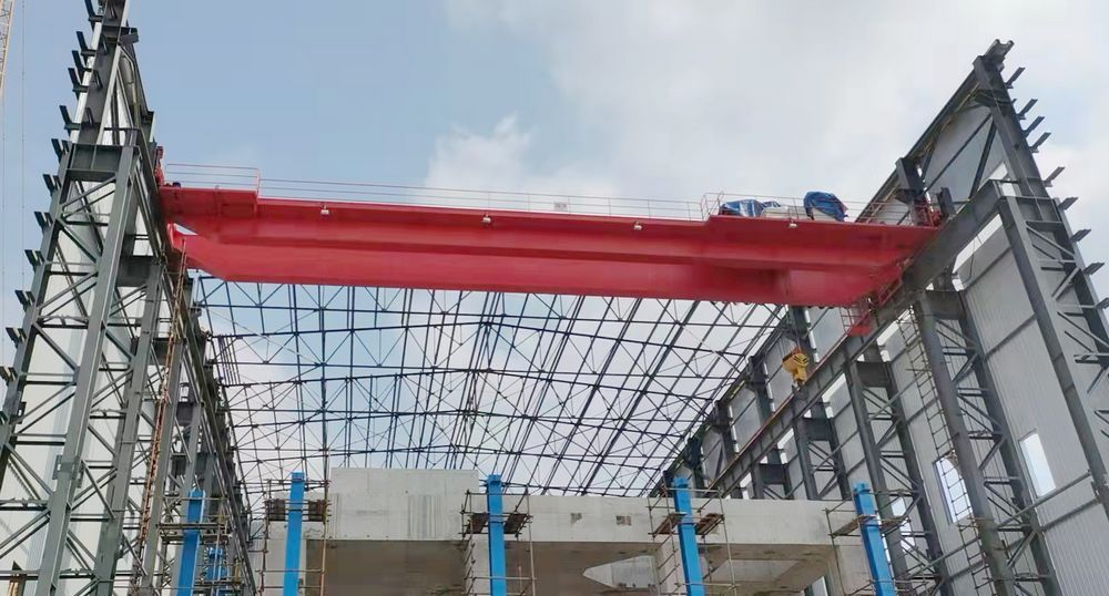 江蘇無錫橋式起重機、QD型吊鉤橋式起重機